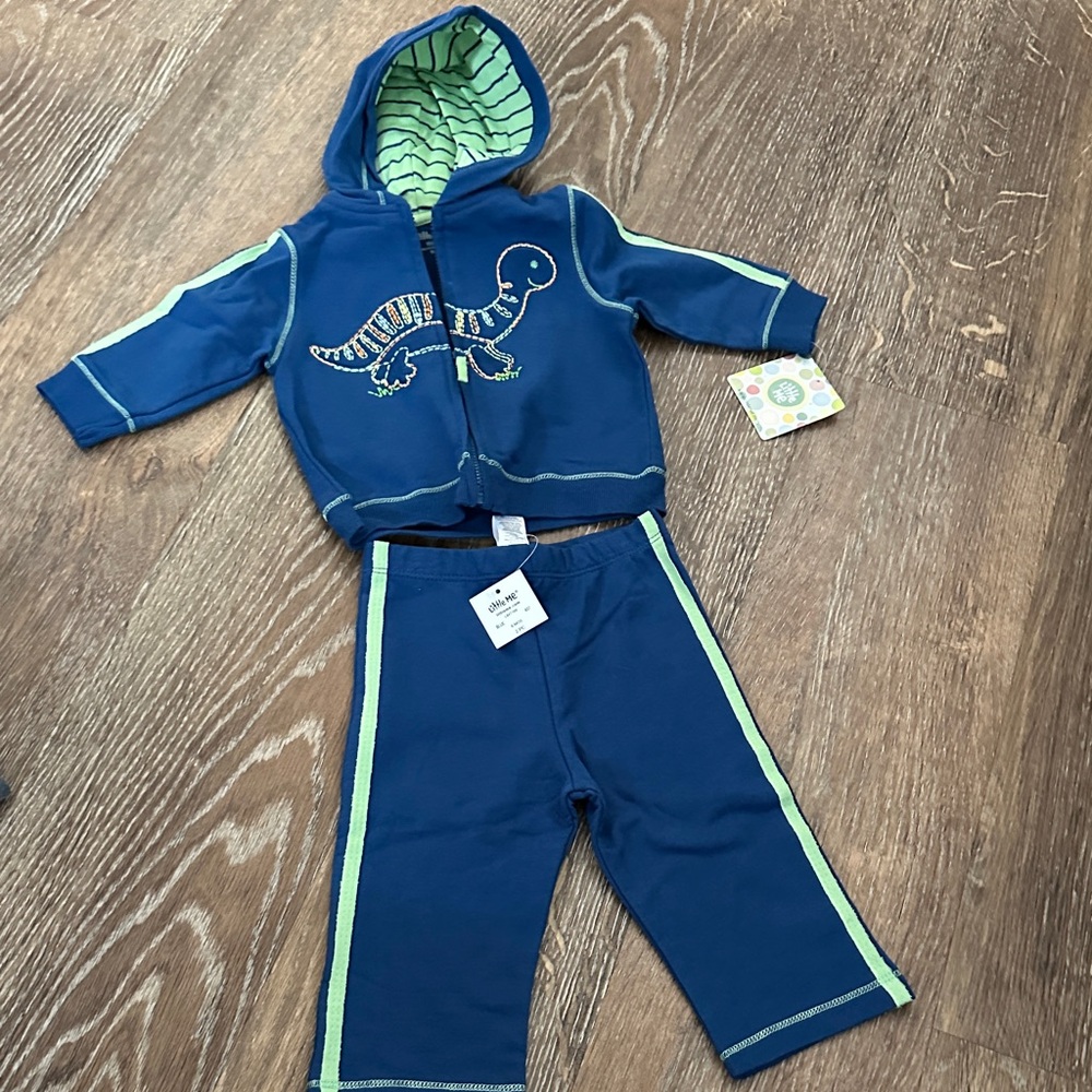 NWT blue and green dinosaur Baby Set